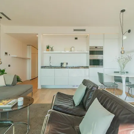 Apartament Skyline By Rent Como